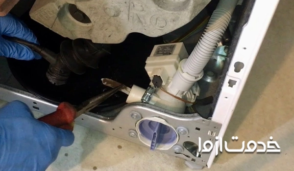 خرابی پمپ تخلیه علت آبکشی نکردن لباسشویی سامسونگ