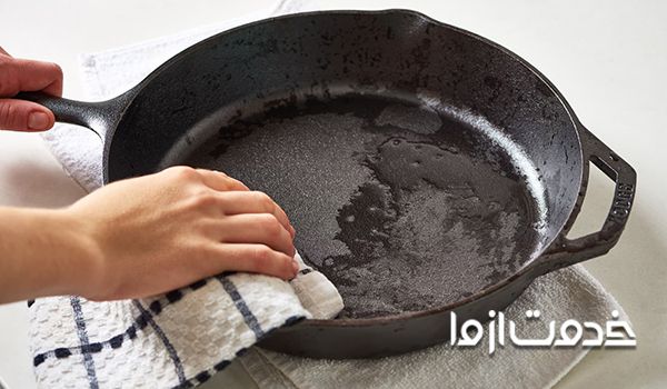 آسان‌ترین روش تمیز کردن ظروف چدنی سوخته