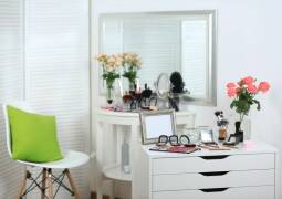 ساخت ویترین و دراور چوبی