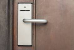 نصب قفل برقی