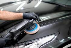 واکس و پولیش خودرو