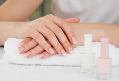 مانیکور و پدیکور بانوان