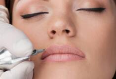 تاتو لب بانوان