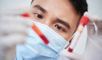 آزمایش خون در منزل