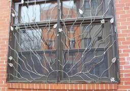 ساخت حفاظ پنجره و در