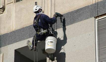 پیچ و رولپلاک سنگ نما