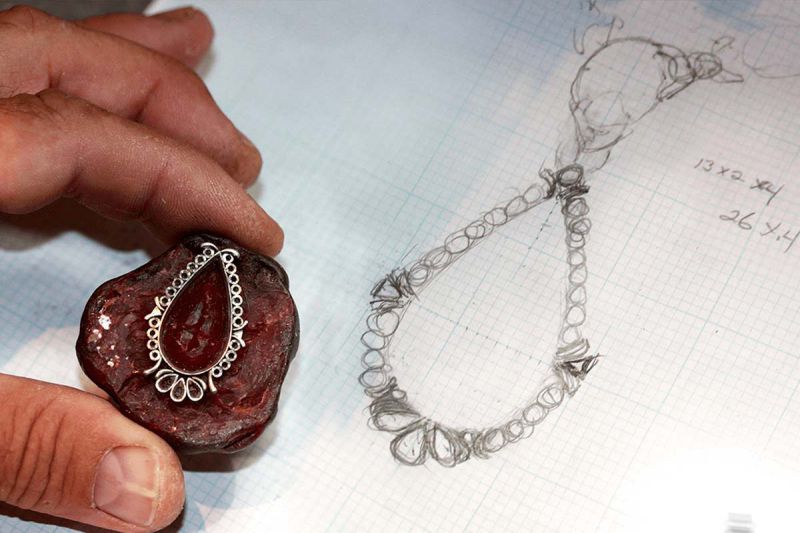 desktop head section image