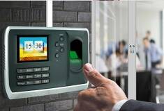 نصب دستگاه حضور و غیاب