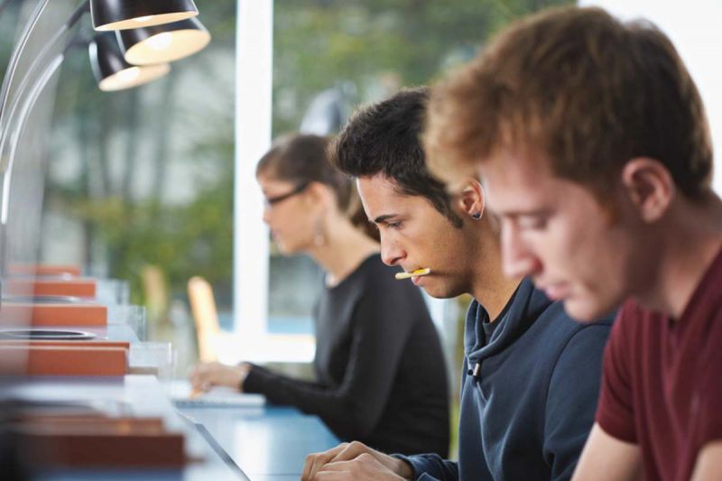 desktop head section image