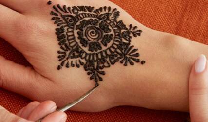 طراحی با حنا