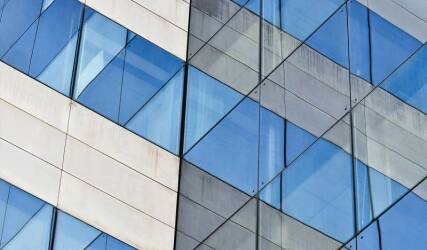 نصب شیشه رفلکس