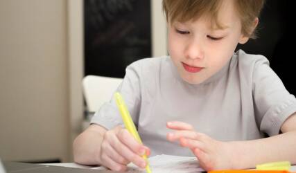 آموزش خواندن و نوشتن