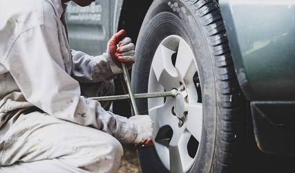 تعویض لاستیک و تایر خودرو