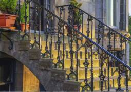 اجرای و نصب نرده و حفاظ فرفورژه