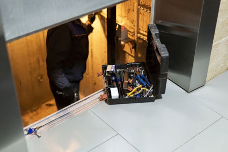 desktop head section image