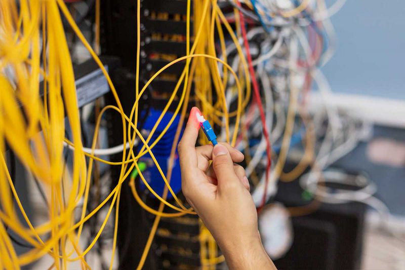 desktop head section image