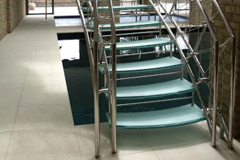 desktop head section image