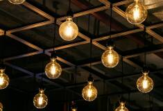 نصب هالوژن و چراغ سقفی