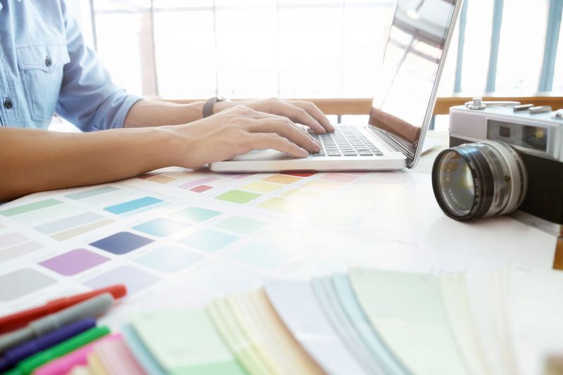 desktop head section image