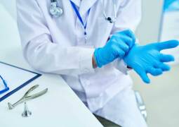 بیمه مسئولیت پزشکان