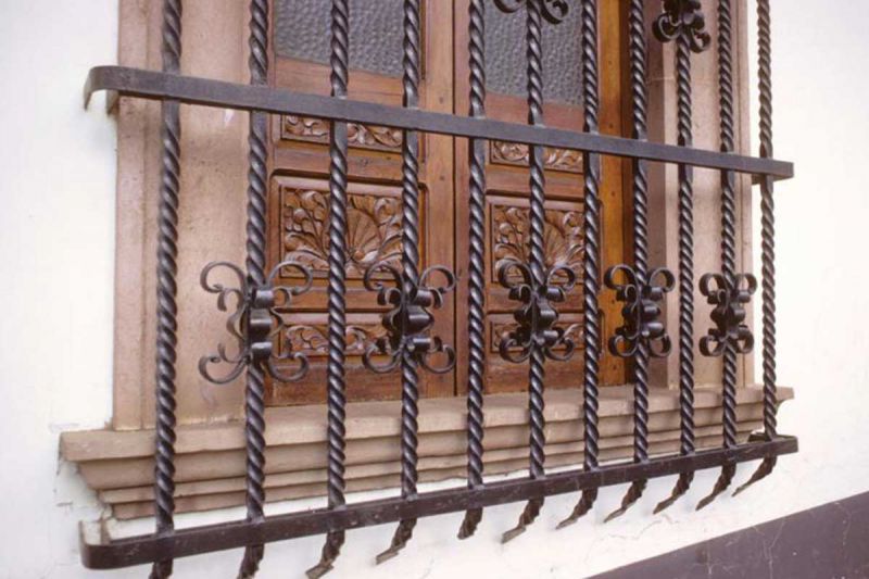 desktop head section image