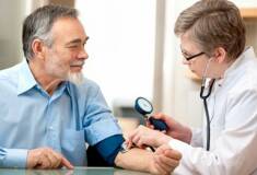 چکاپ سالمندان