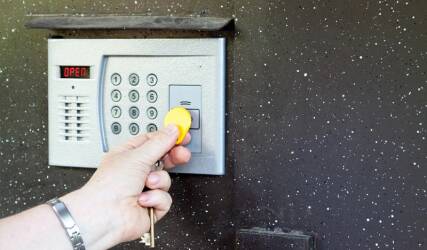 نصب آیفون تصویری و صوتی