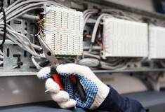 سیم کشی شبکه، تلفن و سانترال