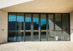 درب‌ اتوماتیک