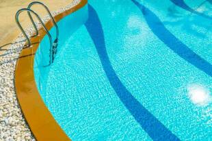 سرویس و نگهداری استخر