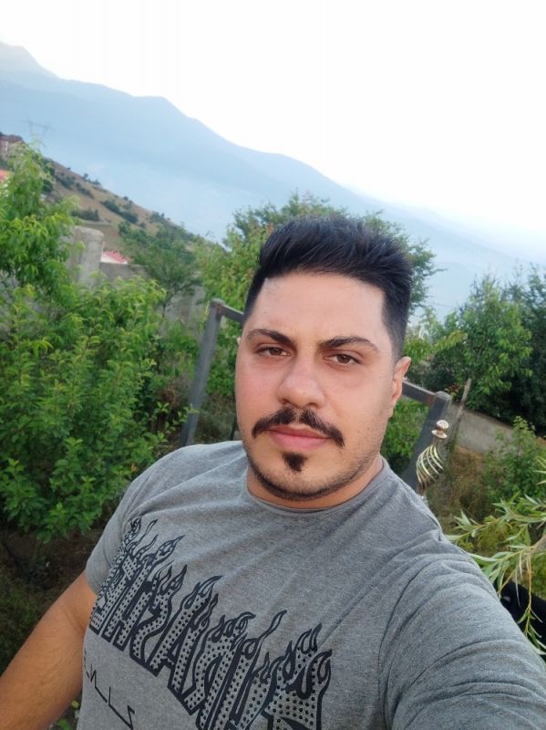 سیامک تقی زاده