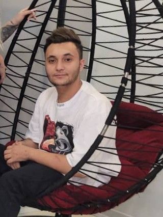 علیرضا بیانی