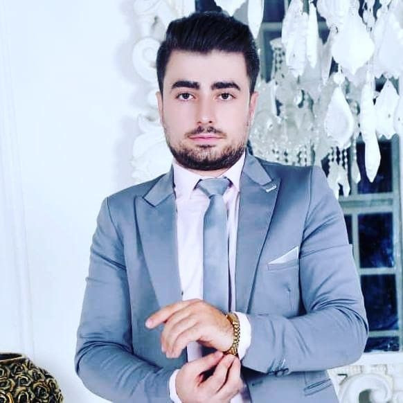 آرش غفاری