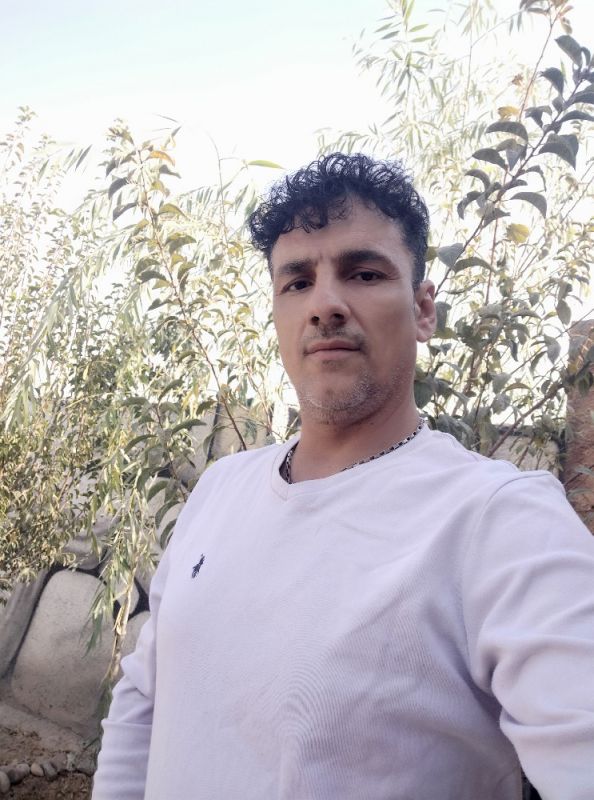 عباس خسروی