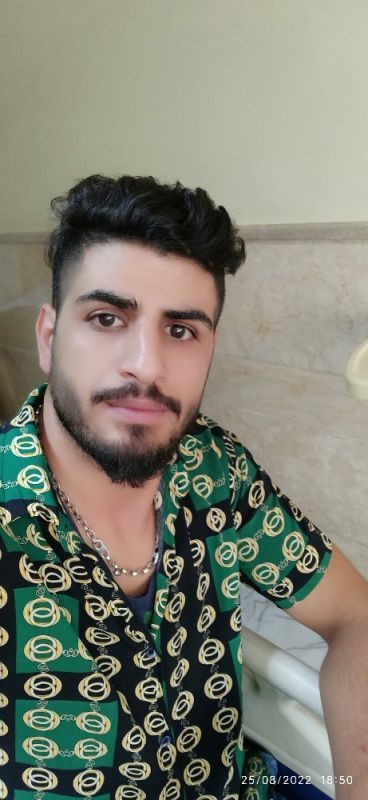 یاسر سیفینژاد