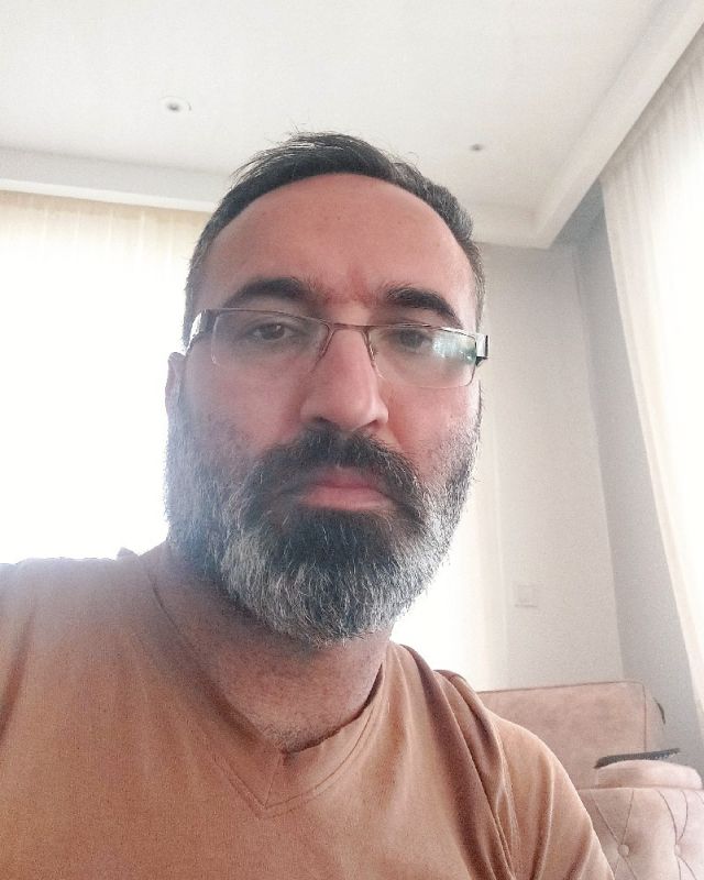 حسن شاکری