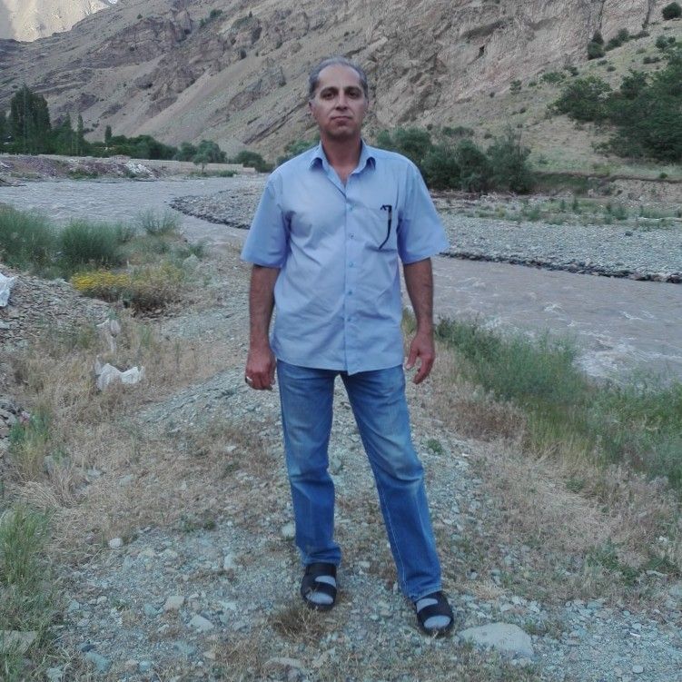 مسعود اکبری