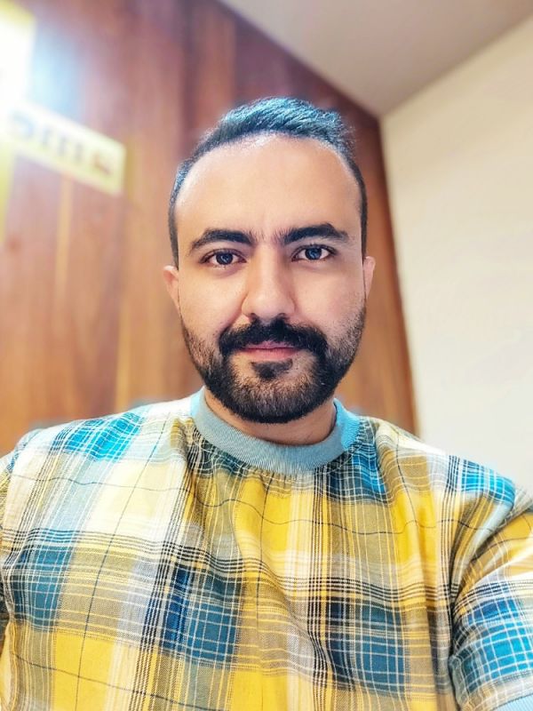 علی سام صادقی