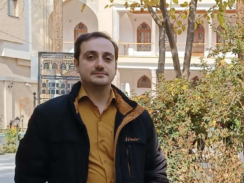علی نیلی