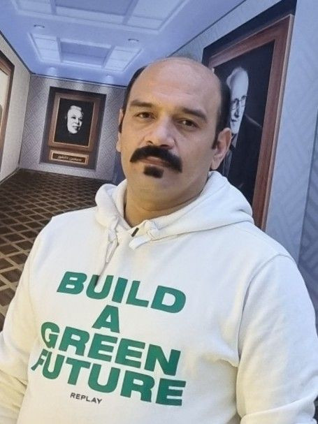 امیر تکروستا