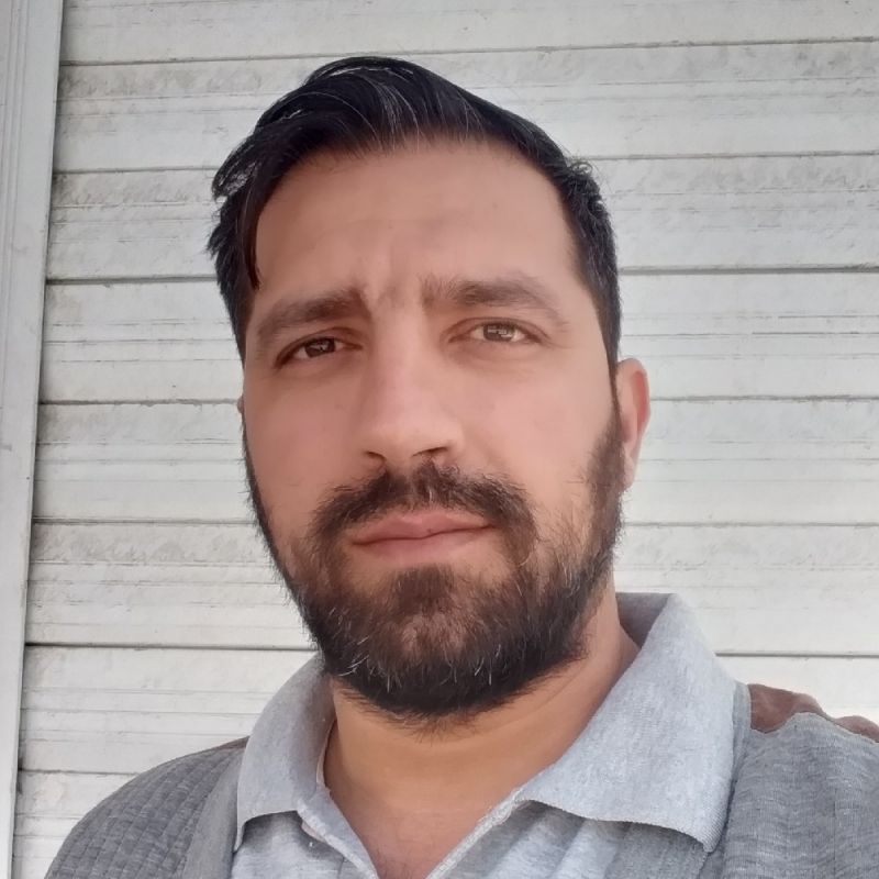 علیرضا پیروانی