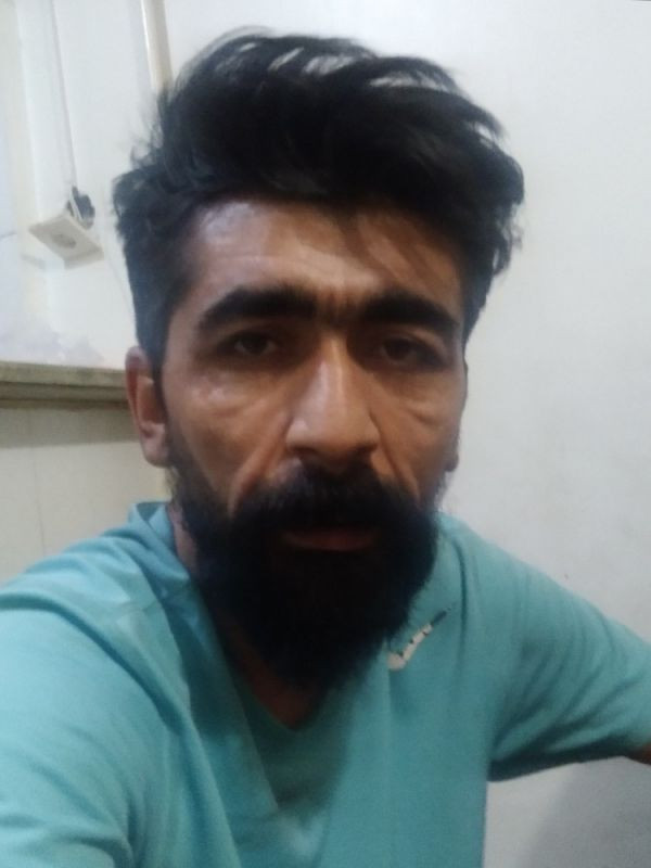 ایوب حسن نژاد