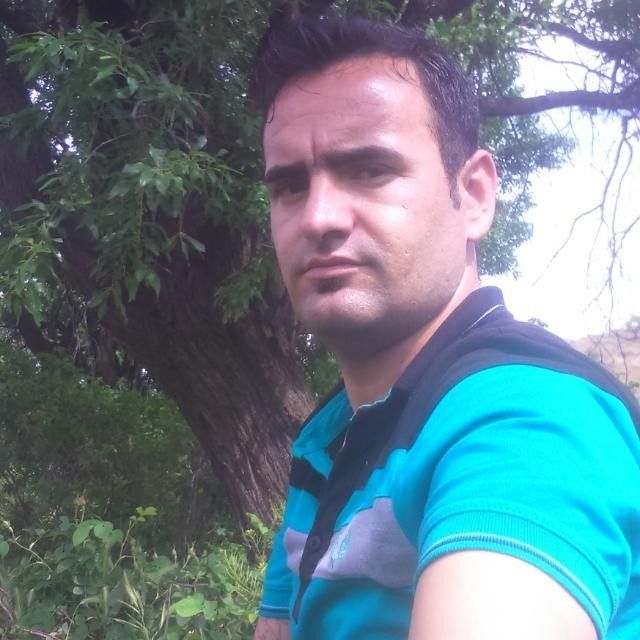 علیرضا رزاقی