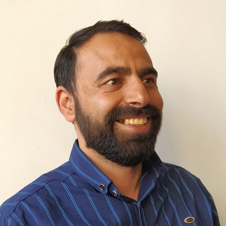 اکبر سیفی