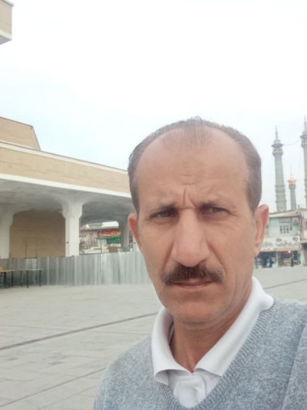 منوچهر داداشی