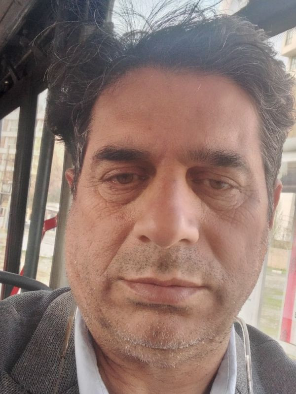 محسن کشوری