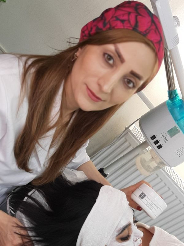 مژگان حاجتی