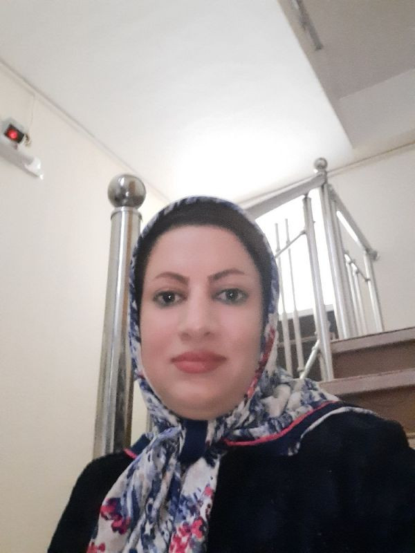 زهرا حسین پور