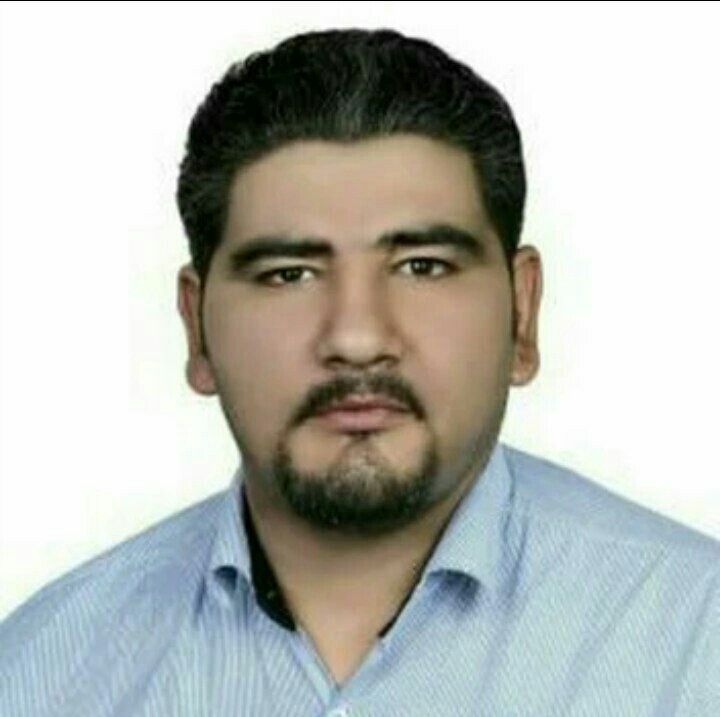 مصطفی اکبری
