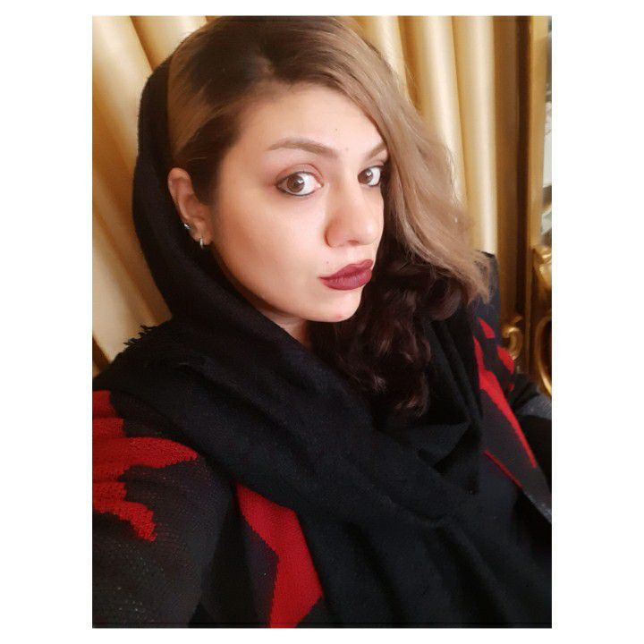 آمینه خادمی